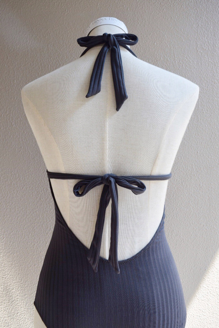 Back ribbon one piece swimwear - navy black